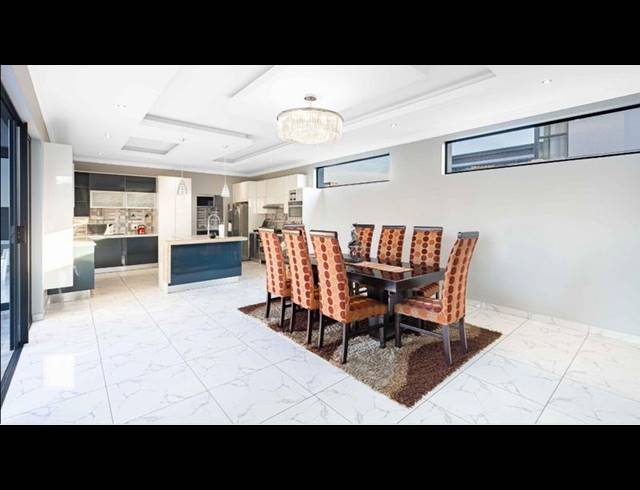 5 BEDROOM HOUSE FOR SALE IN MIDSTREAM RIDGE